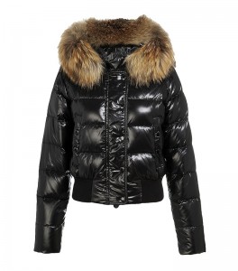OVER-STYLED - OUT OF DATE- The fur on a puffy coat 